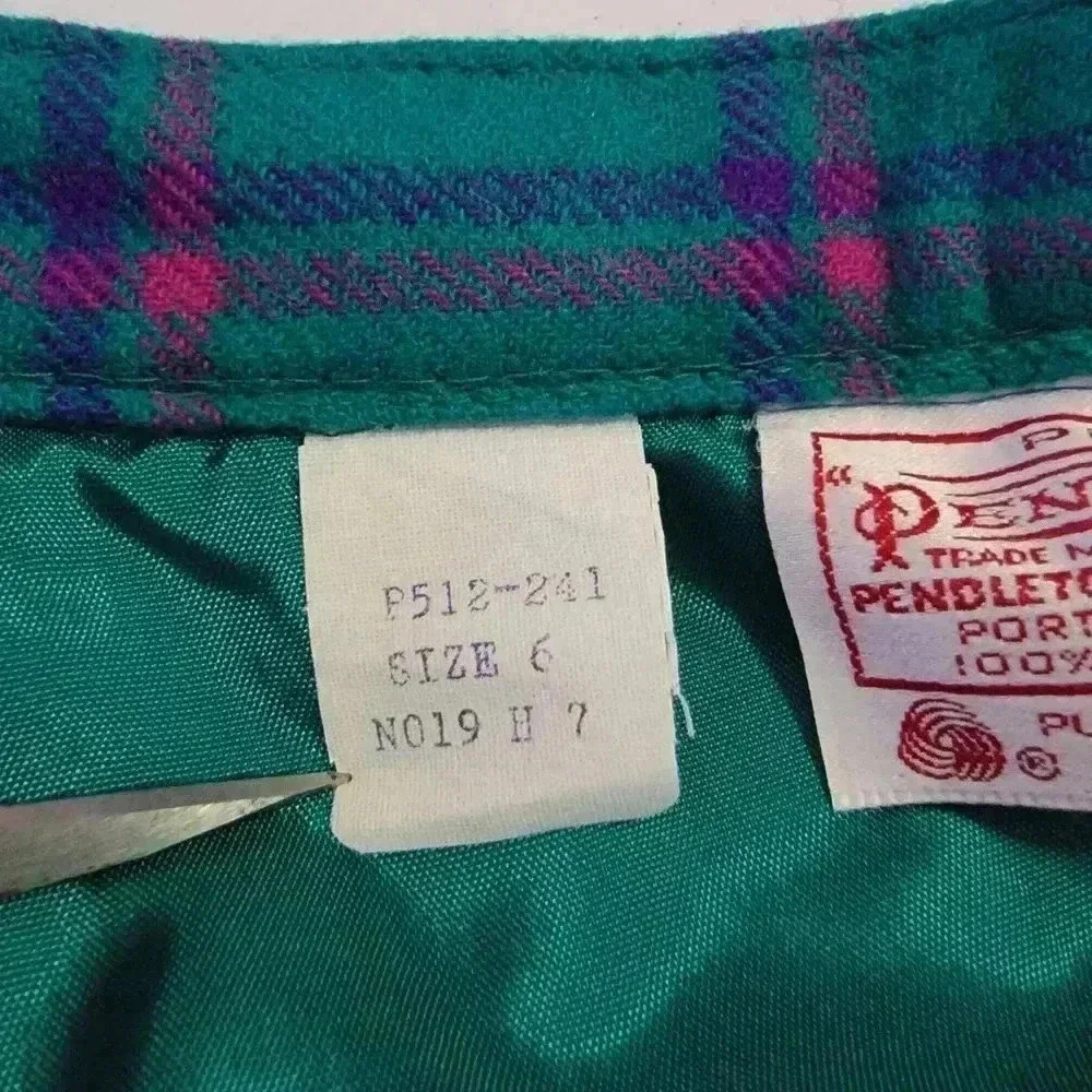 Vintage Pendleton Plaid Skirt - 6 - Picture 4 of 4